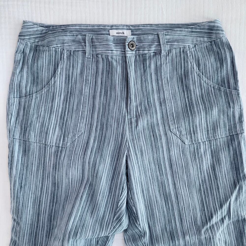 Liz&Co. Women's 6 Blue Striped Stretch Cotton Denim Cropped Pants - Picture 3 of 5